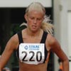 Karin Storbacka, IK Falken, överlägsen på 400m med 56,26 (© R. Härtull)