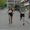 Joakim Träskelin och Mathias Hall i mål. Joakim före över mållinjen. (© R. Härtull)