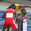 Bolt dansar lite före starten på 100m finalen (© Sandra Eriksson)